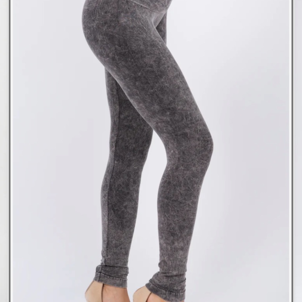 M. Rena Vintage Mineral Wash Leggings One Size in Vintage Charcoal NWT